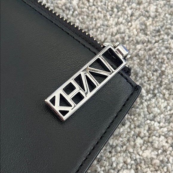 Kenzo Black leather Pouch with Colorful Logo high designer luxury piece like new